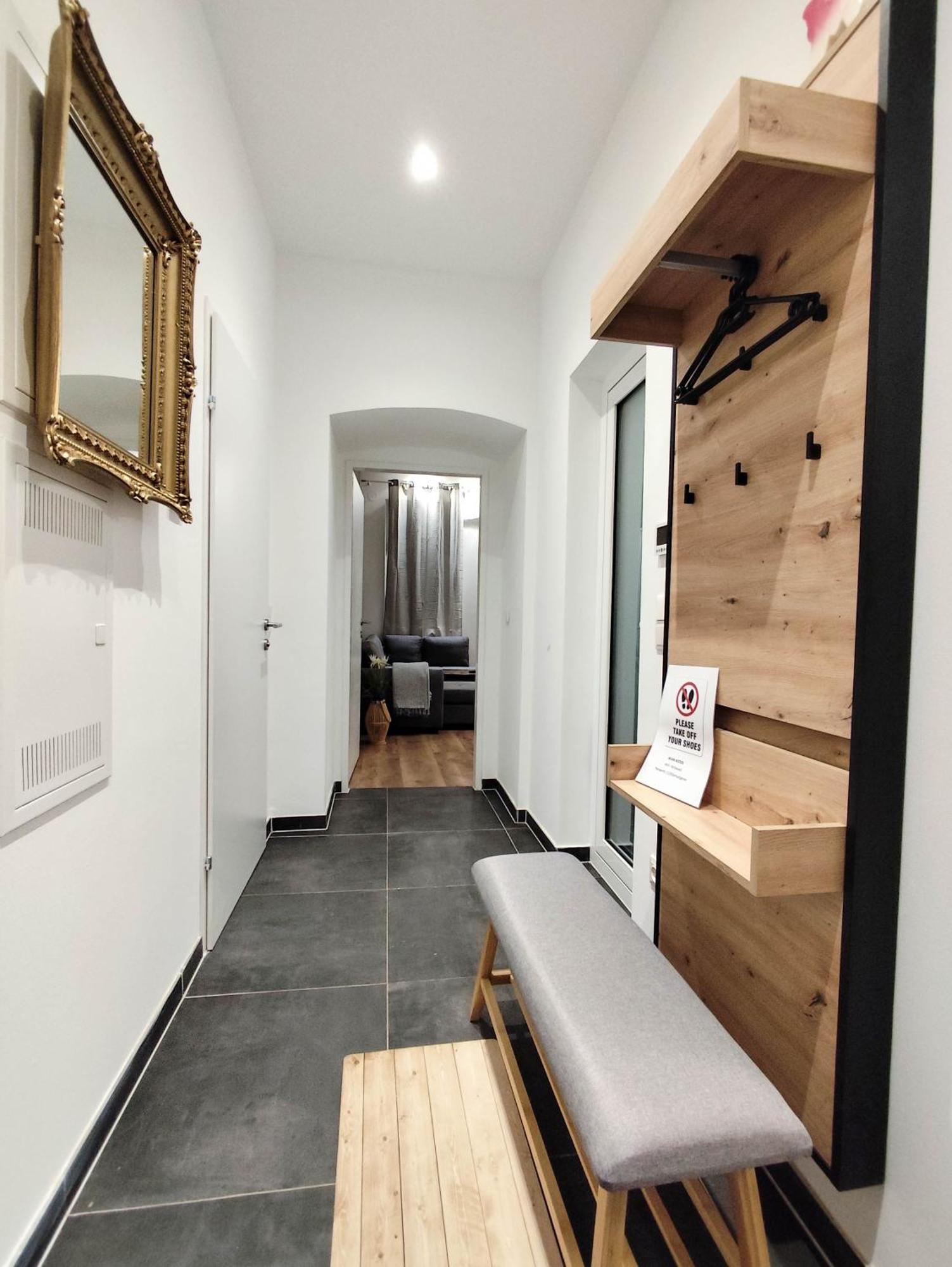 וינה Cozy Apartments In Central Location With Free Parking מראה חיצוני תמונה